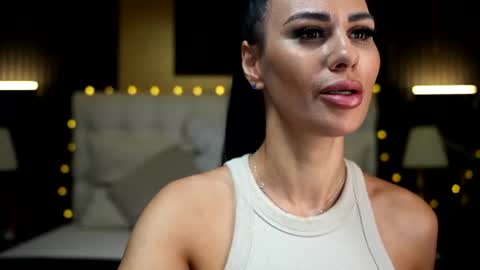 LoretteLorena online show from 18, 7, 2026