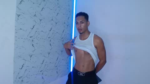 Lorian Vikel  online show from 12, 9, 2025