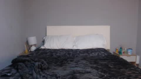 ebonythickbigass online show from 28, 2, 2025