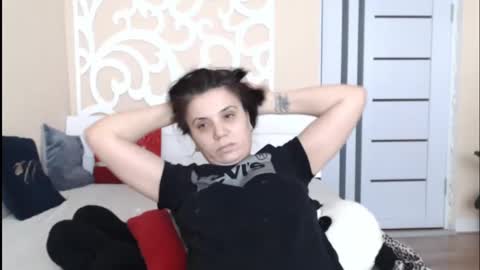 LorraGrey online show from 4, 2, 2025