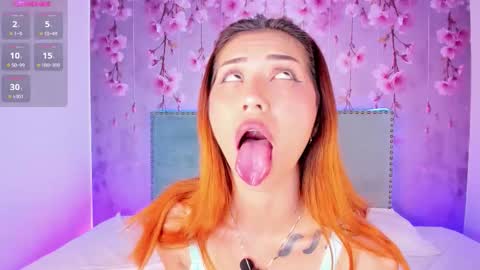 Snapshot of lorraine_28 chatting on 23, 10, 2025 Soy Lorena online show from 23, 10, 2025