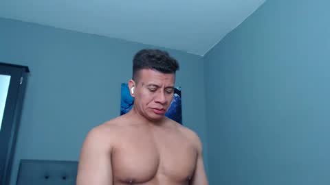 Snapshot of lothbrok_strong chatting on 7, 11, 2025 lothbrok online show from 7, 11, 2025