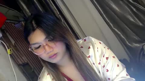 Snapshot of louheart chatting on 11, 3, 2025 Sweet online show from 11, 3, 2025