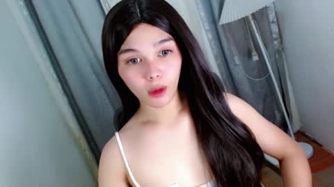 Snapshot of louilalicious chatting on 5, 11, 2025 louilalicious online show from 5, 11, 2025