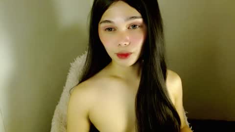 Snapshot of louilalicious chatting on 27, 11, 2025 louilalicious online show from 27, 11, 2025