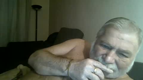 louis_chokdee online show from 8, 12, 2024