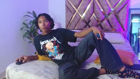 Louis Valdz online show from 6, 1, 2025