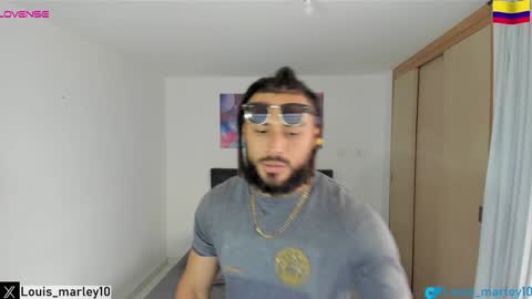 louis_marley_ online show from 1, 1, 2025