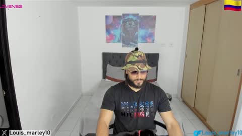 louis_marley_ online show from 4, 2, 2025