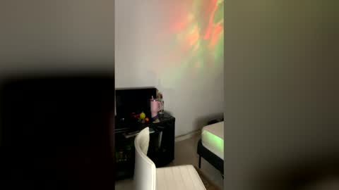 louise_66 online show from 28, 4, 2026