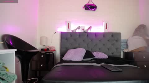  LouIse  online show from 23, 1, 2025