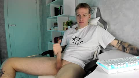 Snapshot of louisjafferson chatting on 2, 1, 2025 Louis online show from 2, 1, 2025