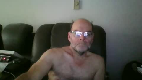 Snapshot of louism13 chatting on 9, 12, 2024 louism13 online show from 9, 12, 2024