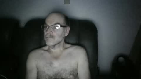 Snapshot of louism13 chatting on 24, 2, 2025 louism13 online show from 24, 2, 2025