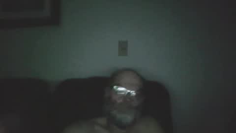 Snapshot of louism13 chatting on 23, 12, 2025 louism13 online show from 23, 12, 2025