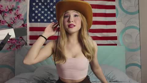 Snapshot of lovamanda chatting on 3, 6, 2026 lovamanda online show from 3, 6, 2026