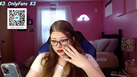 Laylah Little online show from 3, 1, 2025