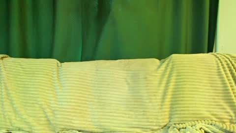 Cute face online show from 22, 4, 2026