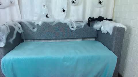 love bella  online show from 7, 10, 2025