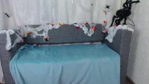 love bella  online show from 18, 10, 2025