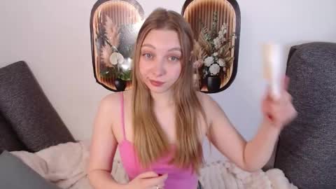 love bella  online show from 21, 4, 2026