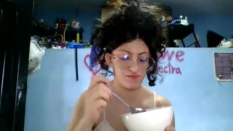 Snapshot of love_electra chatting on 10, 2, 2026 love_electra online show from 10, 2, 2026