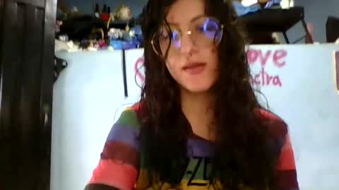 Snapshot of love_electra chatting on 23, 2, 2026 love_electra online show from 23, 2, 2026