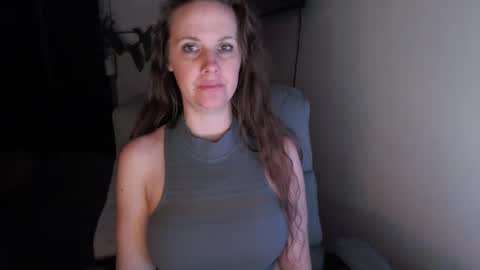 LoVe On  online show from 4, 12, 2024