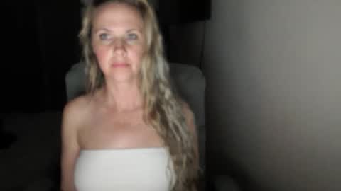 LoVe On  online show from 22, 4, 2026