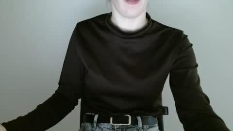 Vivian online show from 27, 4, 2026