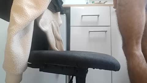 Snapshot of loveboobs56po chatting on 9, 2, 2025 Liam online show from 9, 2, 2025