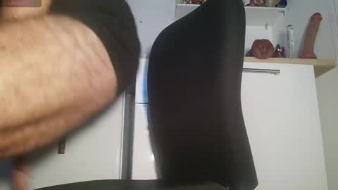 Snapshot of loveboobs56po chatting on 20, 10, 2025 Liam online show from 20, 10, 2025