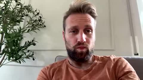 Snapshot of lovefuesse chatting on 18, 11, 2025 lovefuesse online show from 18, 11, 2025