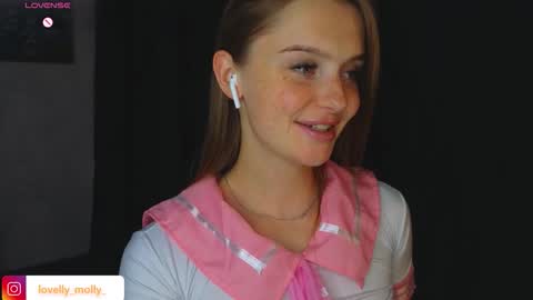 Molly online show from 9, 11, 2025