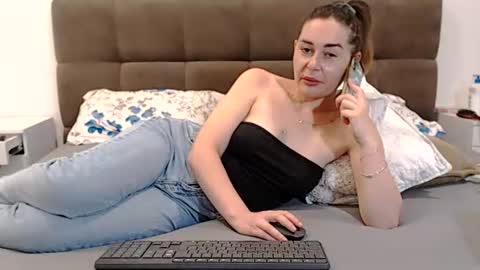 lovellykitty online show from 14, 7, 2026