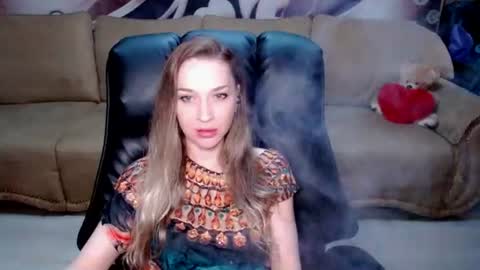 Snapshot of lovellymalina chatting on 11, 6, 2026 private open online show from 11, 6, 2026