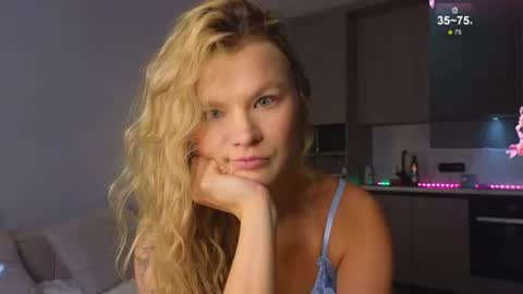 Snapshot of lovely_babyy chatting on 12, 7, 2026 Jenny online show from 12, 7, 2026
