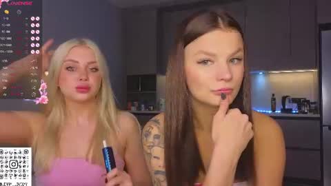 Snapshot of lovely_babyy chatting on 29, 7, 2026 Jenny online show from 29, 7, 2026