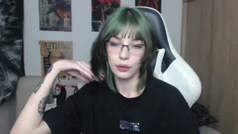 Cassie online show from 11, 1, 2025