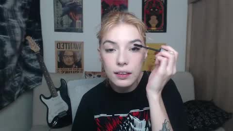 Cassie online show from 6, 3, 2025