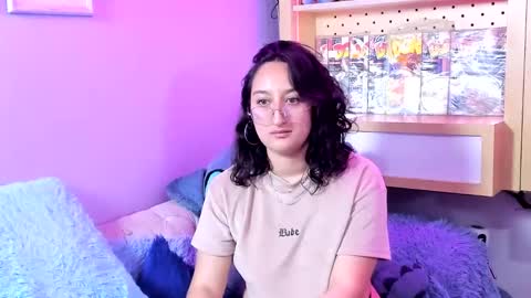 Chloe online show from 16, 1, 2025