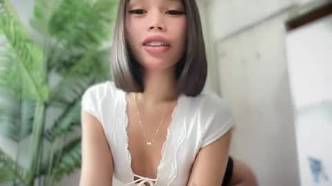 lovely_cittie18 online show from 24, 4, 2026