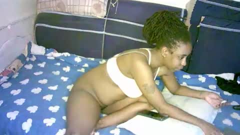 lovely_ebonies2 online show from 25, 3, 2026