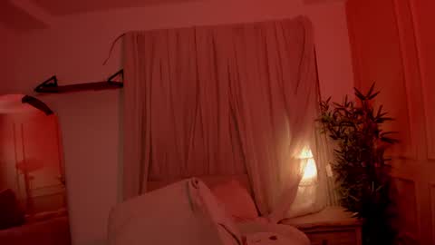 Snapshot of lovely_emma18 chatting on 27, 7, 2026 Emma online show from 27, 7, 2026