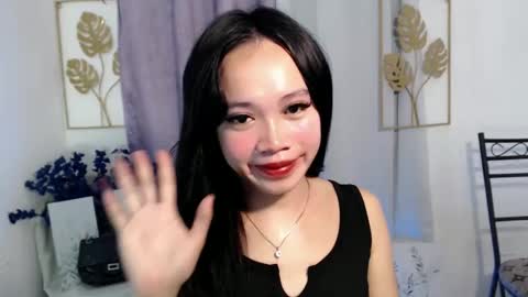 lovely_lianne online show from 12, 4, 2026