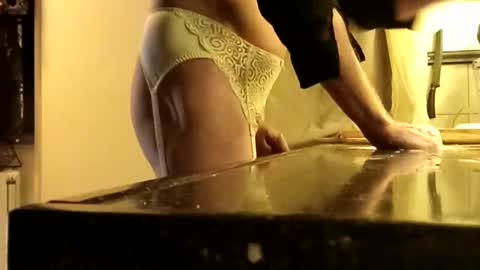 mooie man online show from 28, 1, 2025