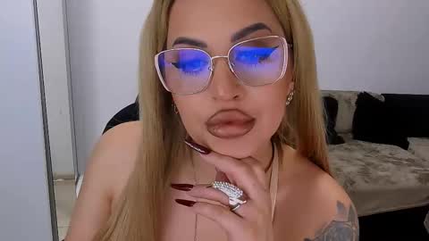 PrAllinXXXa online show from 6, 1, 2026