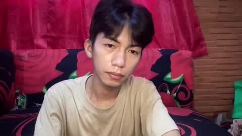 lovelyboy_jm online show from 18, 5, 2026