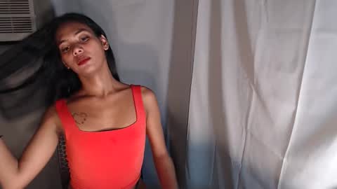 Snapshot of lovelycarmilla chatting on 27, 11, 2025 Carnilla online show from 27, 11, 2025