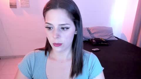 Snapshot of lovelydollyxx_ chatting on 28, 1, 2025 lovely online show from 28, 1, 2025